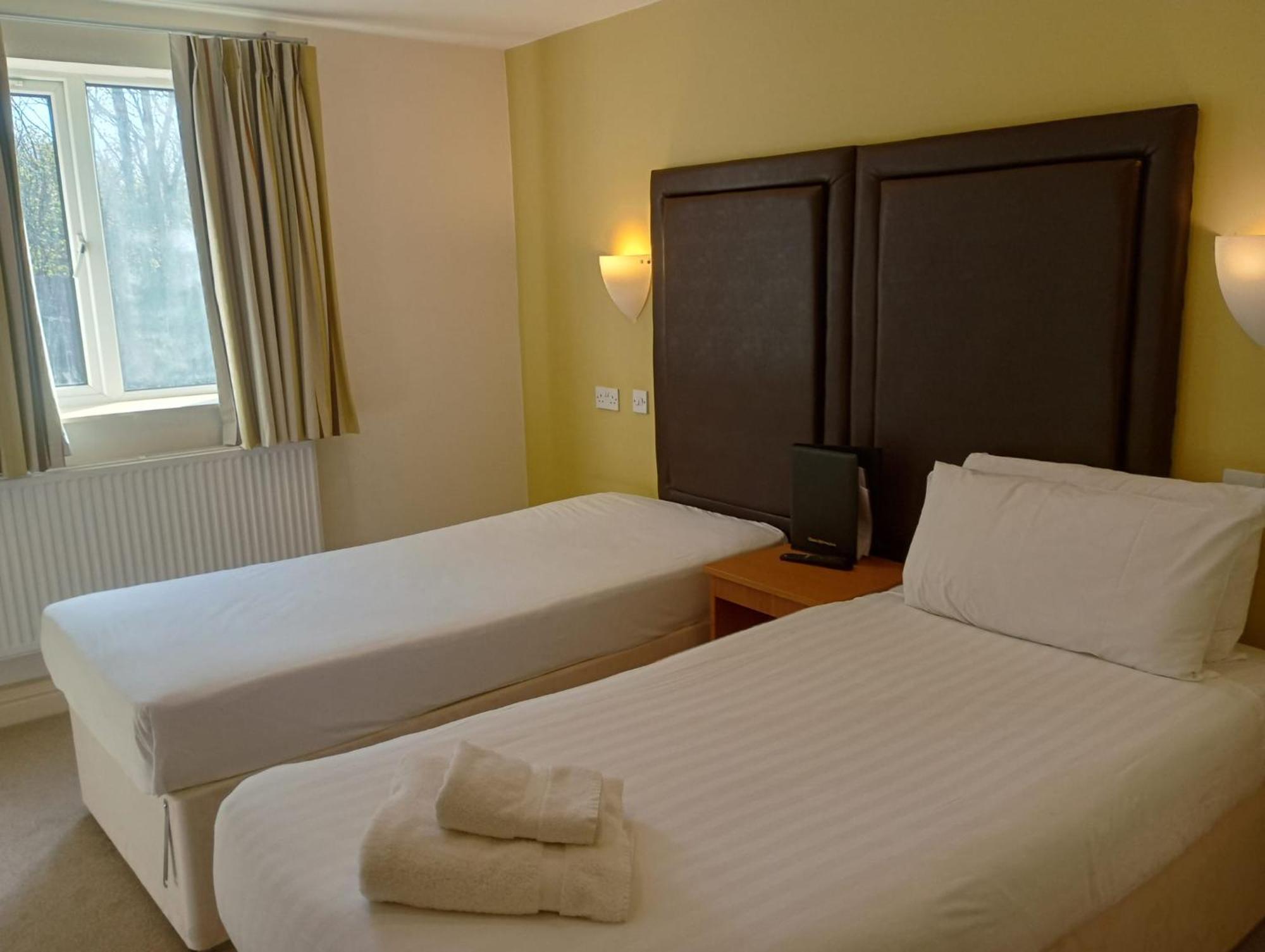 Wakefield Limes Lodge Bagian luar foto
